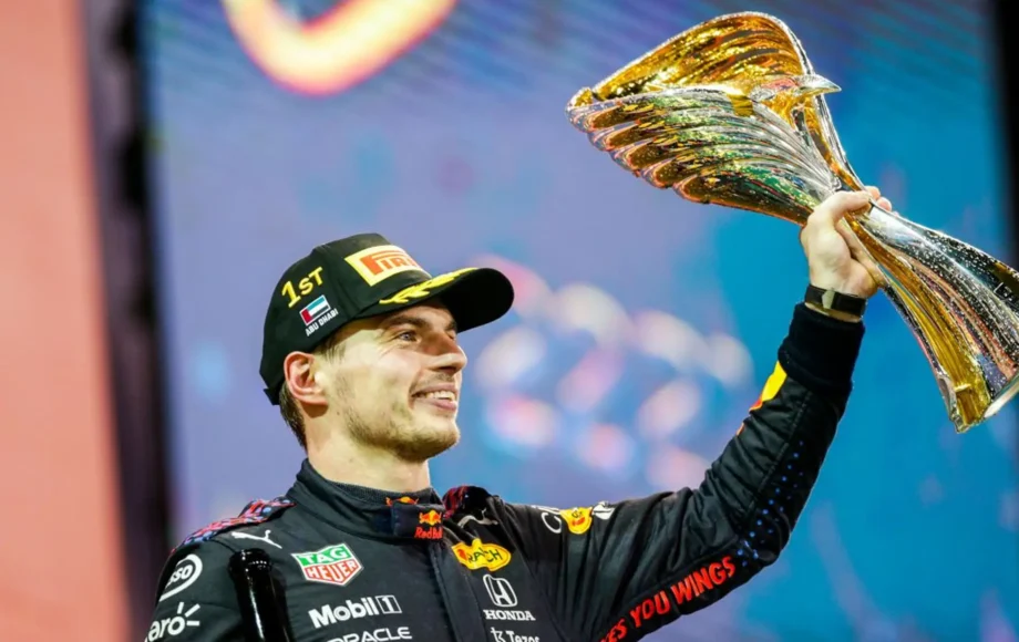 Max Verstappen wins the 2021 Abu Dhabi Grand Prix