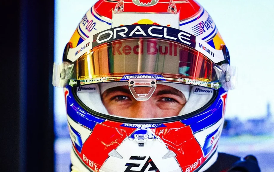 Max Verstappen Red Bull Racing Helemt 2024 Formula 1 Testing, Sakhir